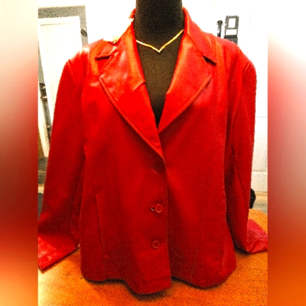NWT, MOUNTAIN LAKE JACKET